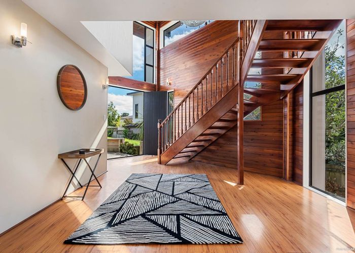  at 4 Gordon Stanley Drive, Massey, Waitakere City, Auckland