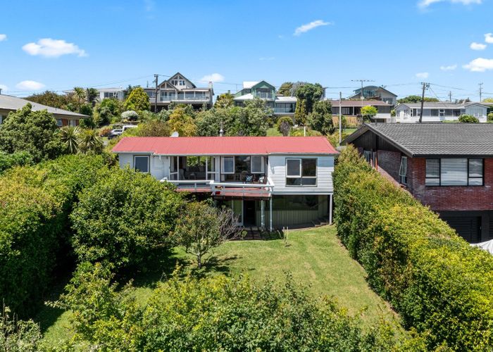  at 30 De Luen Avenue, Tindalls Beach, Whangaparaoa