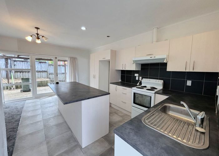  at 2/239 Pakuranga Road, Pakuranga, Manukau City, Auckland