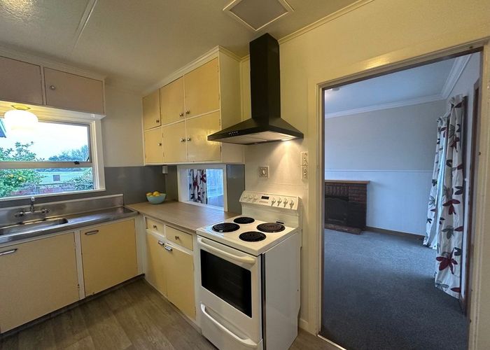  at 28 High Street West, Waitara