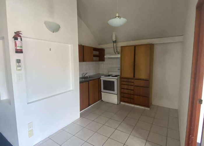  at 4/136 Holly Road, St. Albans, Christchurch City, Canterbury