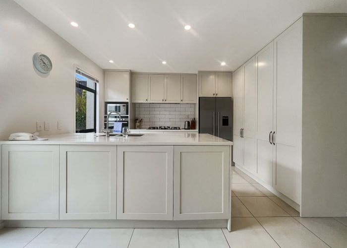  at 2/40 Walter Street, Hauraki, North Shore City, Auckland