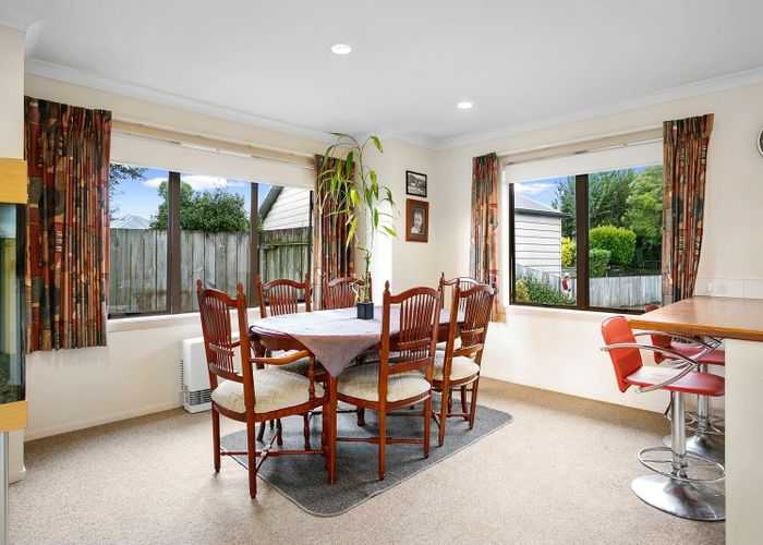  at 122 Tennyson Street, Leamington, Cambridge