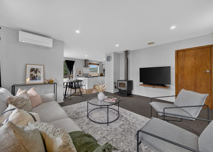  at 6 Blossomdale Place, Bishopdale, Christchurch City, Canterbury