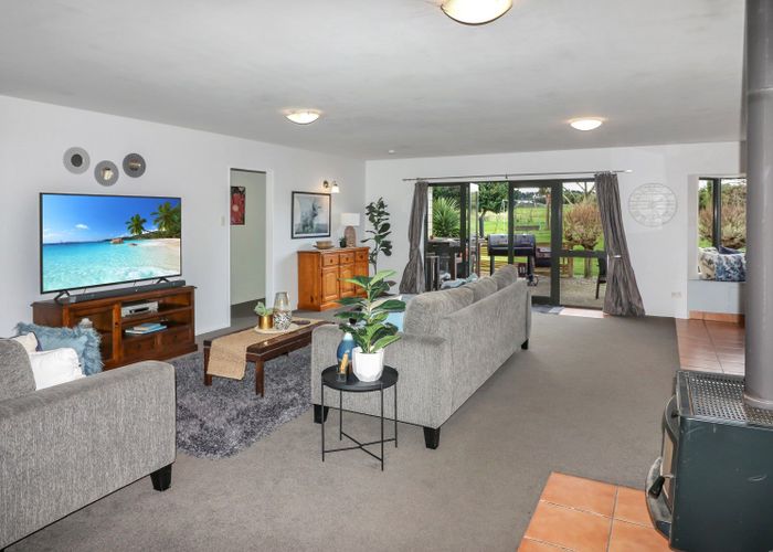 Free property data for 75 Adelaide Road, Dannevirke homes.co.nz