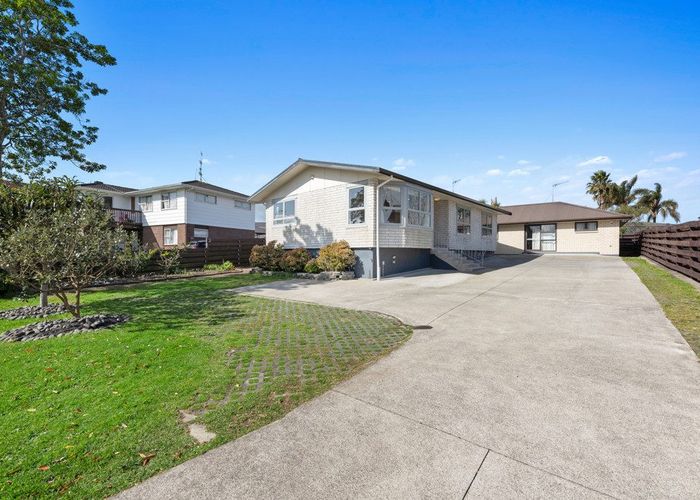  at 12 Hope Farm Avenue, Pakuranga Heights, Auckland