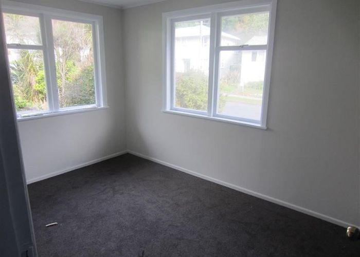  at 208 Sievers Grove, Cannons Creek, Porirua, Wellington