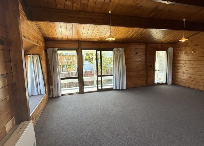  at 6 Wisteria Grove, Maungaraki, Lower Hutt, Wellington