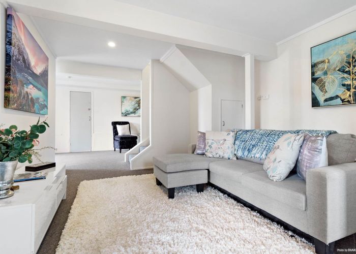  at 43 Reynella Drive, Massey, Auckland