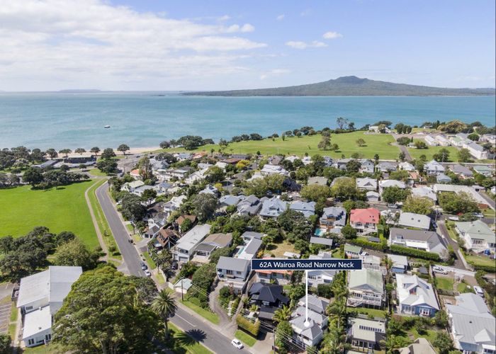  at 1/62 Wairoa Road, Narrow Neck, Auckland