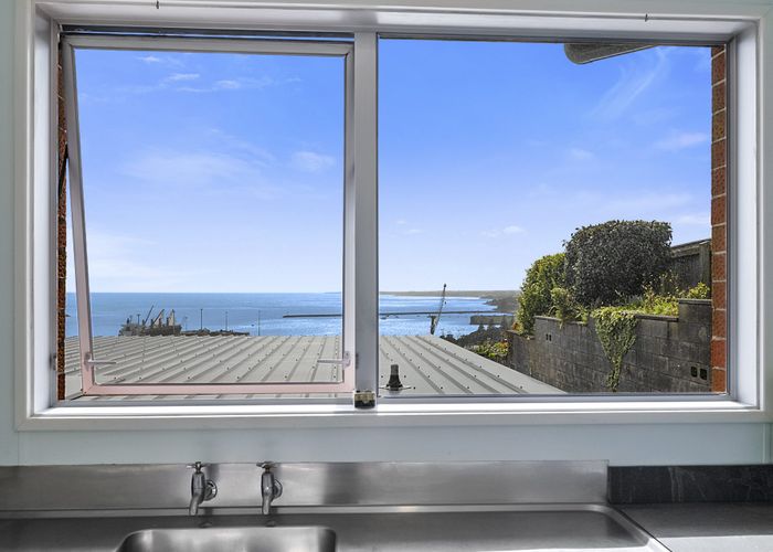  at 2/31 Findlay Street, Moturoa, New Plymouth, Taranaki