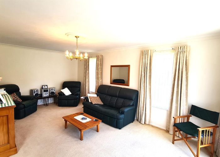 at 2/8 Camrose Place, Ilam, Christchurch