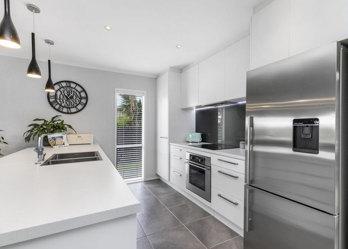  at 22 Challen Close, Conifer Grove, Papakura, Auckland