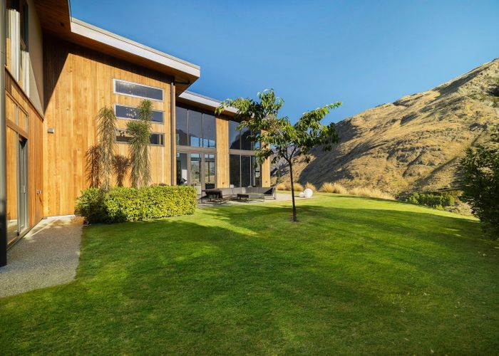  at 142 Littles Road, Dalefield, Queenstown