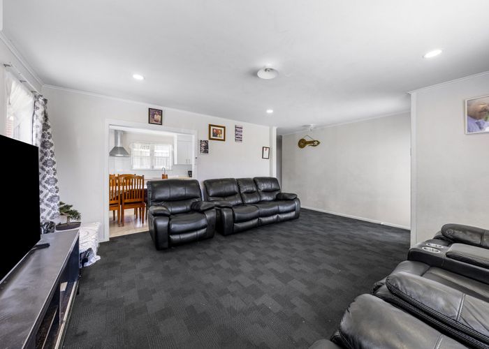 at 2/35 Forbes Road, Favona, Manukau City, Auckland