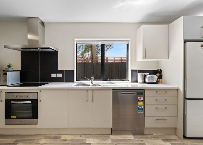  at 1/120 Stanmore Road, Linwood, Christchurch