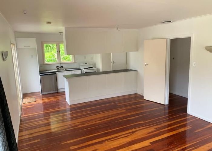  at 17 Canterbury St, Karori, Wellington, Wellington