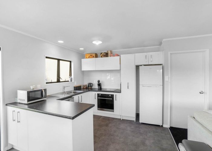  at 59 Reynella Drive, Massey, Waitakere City, Auckland
