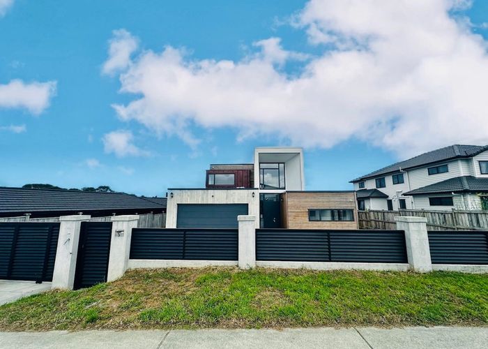  at 5 Whawhaki Road, Beachlands, Auckland