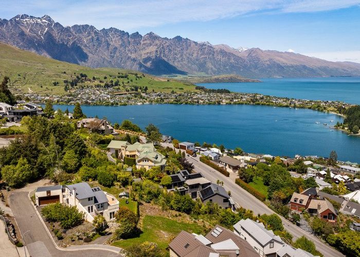  at 15 Manchester Place, Queenstown East, Queenstown-Lakes, Otago