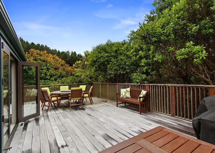  at 47 Peterhouse Street, Tawa, Wellington