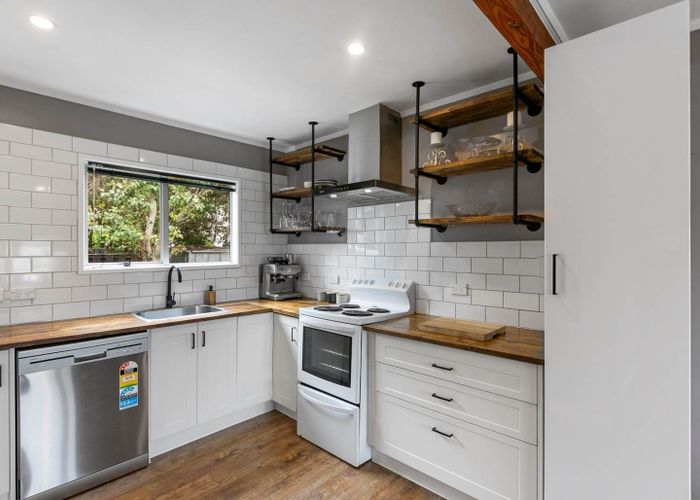  at 1/252 Birkdale Road, Birkdale, North Shore City, Auckland
