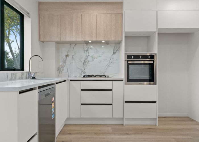  at 13C Edinburgh Avenue, Rosehill, Papakura, Auckland