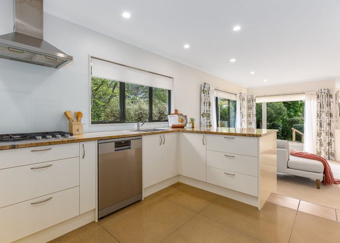  at 14 Petrel Lane, Whitby, Porirua