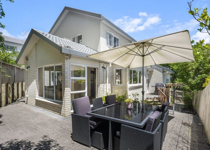  at 20 Tenbless Court, Unsworth Heights, Auckland