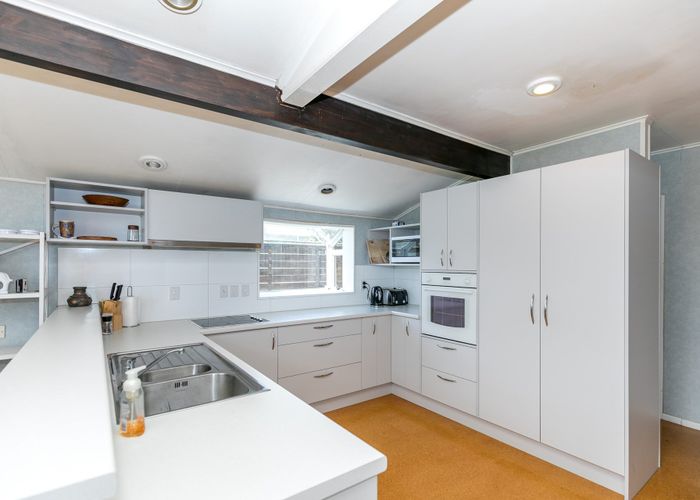  at 146 Old Farm Road, Hamilton East, Hamilton