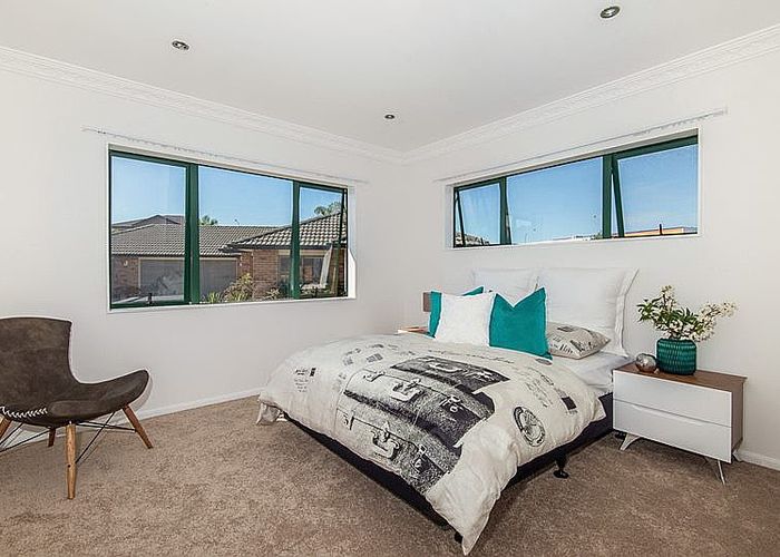  at 17a Ballymore Drive, Pinehill, North Shore City, Auckland
