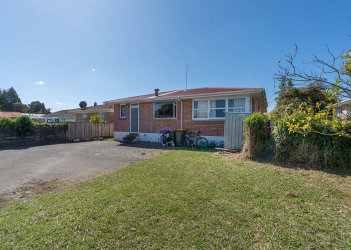  at 34 Fenwick Crescent, Hillcrest, Hamilton