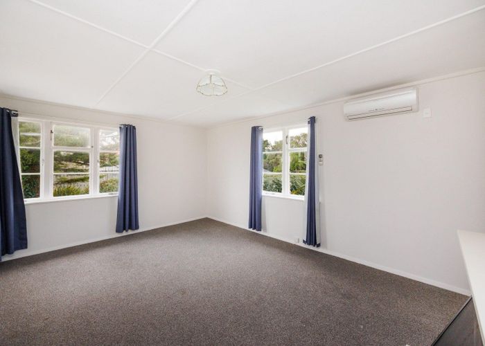  at 12 Tweed Street, Roslyn, Palmerston North, Manawatu / Whanganui