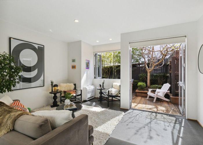  at 3B Telford Terrace, Oriental Bay, Wellington