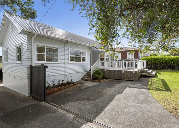  at 159 Mokoia Road, Birkenhead, Auckland