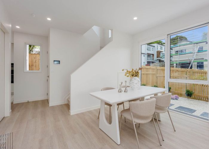  at Lot 4/83 Langana Avenue, Browns Bay, North Shore City, Auckland