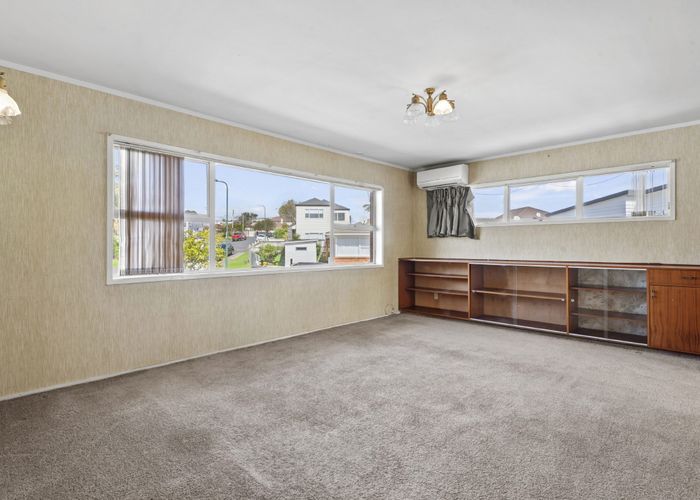  at 6 Bellcroft Place, Belmont, Auckland
