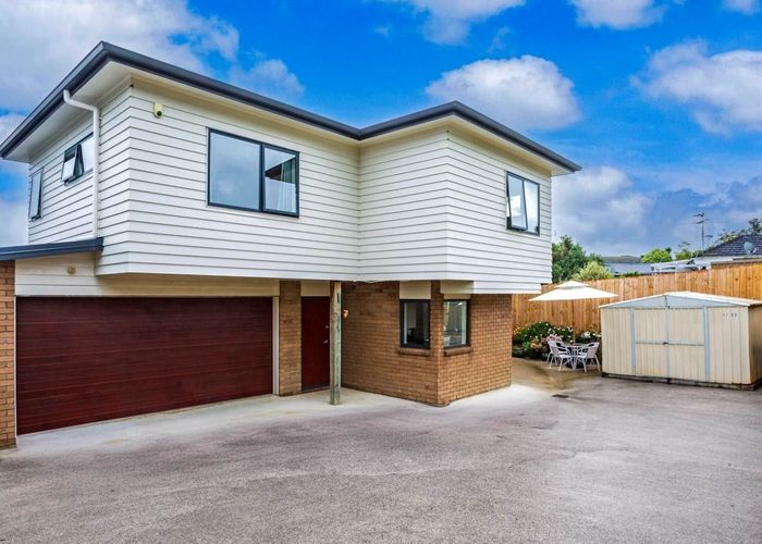  at 53 Wellington Street, Howick, Auckland