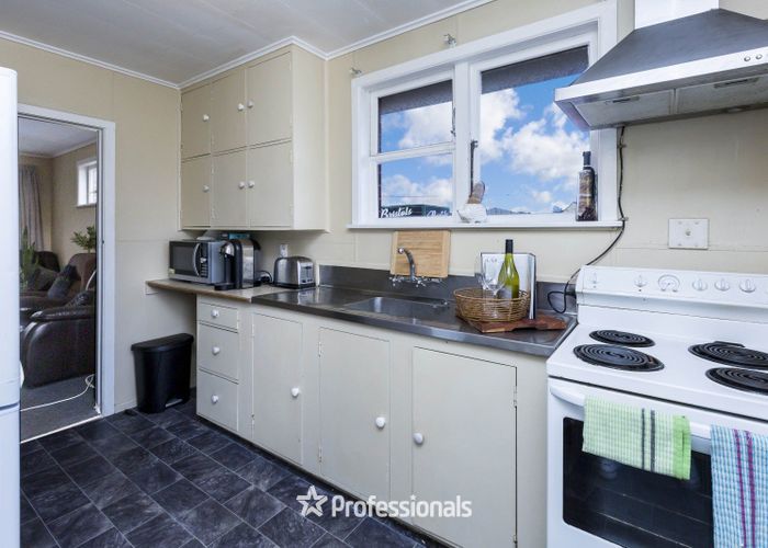  at 1/33 Ward Street, Trentham, Upper Hutt