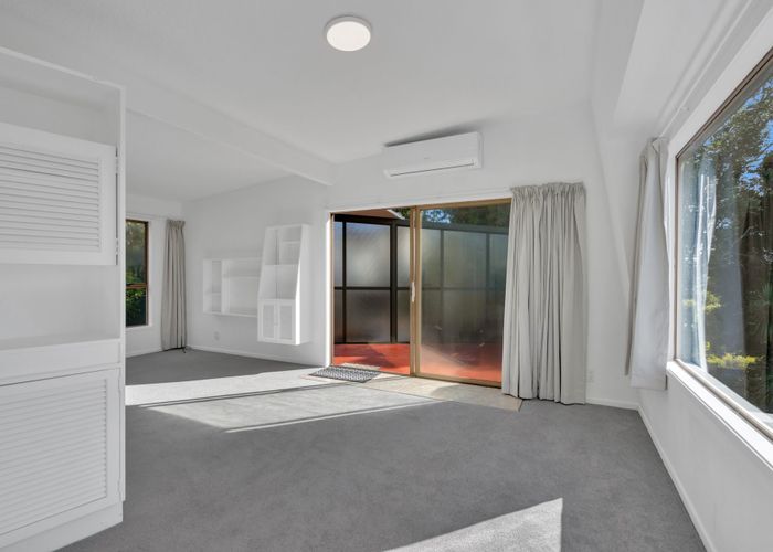  at 10b Greendale Spur, Glenfield, North Shore City, Auckland