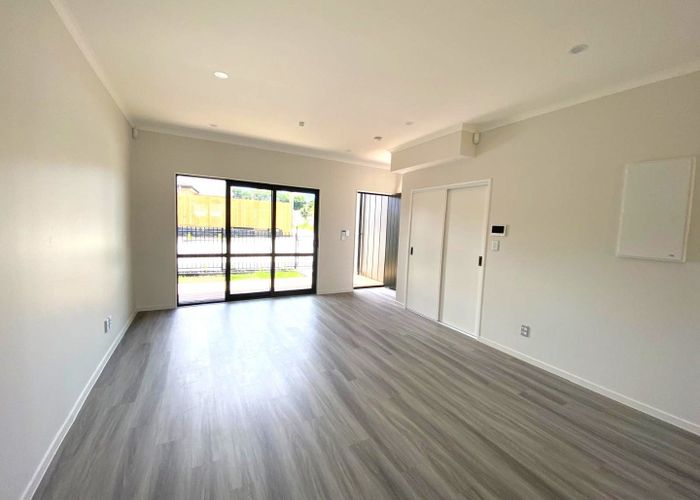  at 5/52 Wedgwood Avenue, Mangere East, Manukau City, Auckland