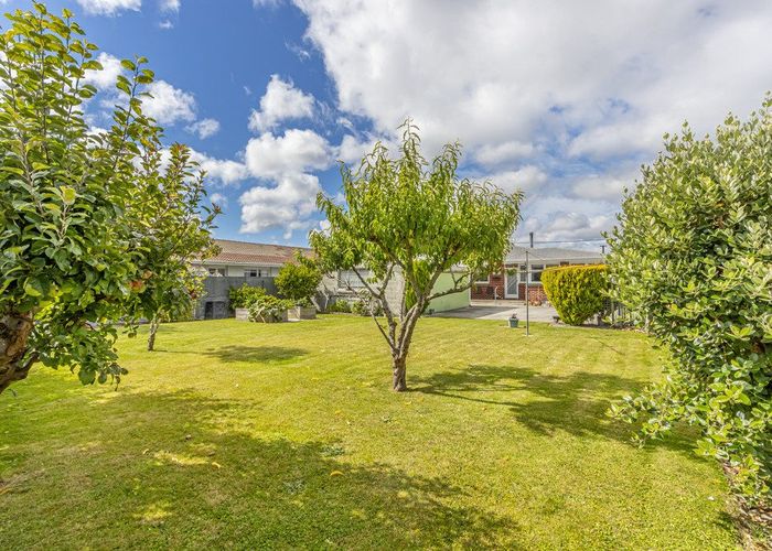  at 35 Daniels Road, Redwood, Christchurch