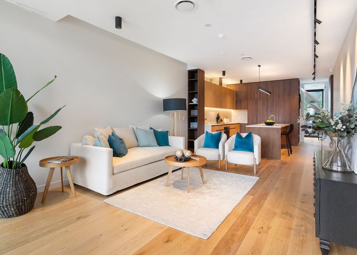  at 8/423 Beach Road, Mairangi Bay, North Shore City, Auckland