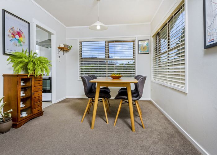  at 1/21 Quebec Road, Milford, Auckland