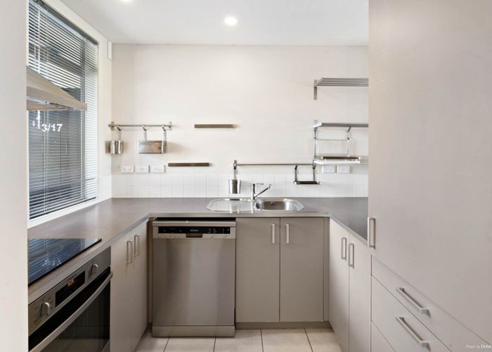  at 4/17 Waihi Way, East Tamaki, Auckland