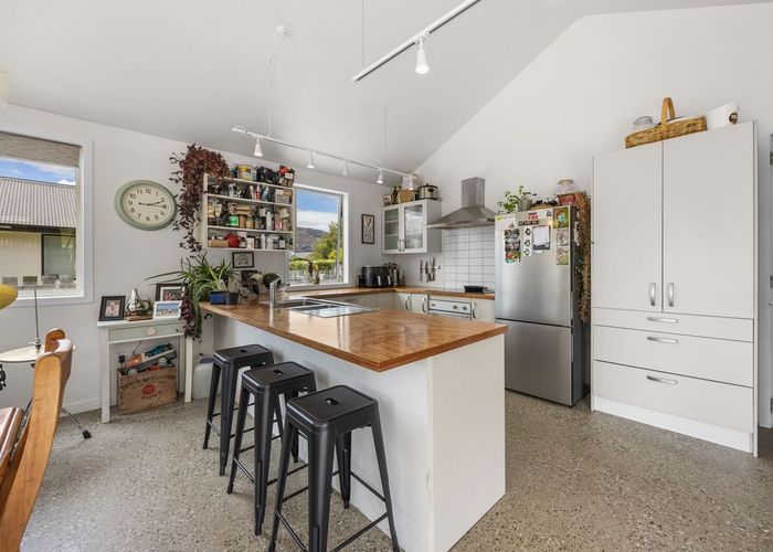  at 14 Francis Lane, Lake Hawea, Wanaka, Otago