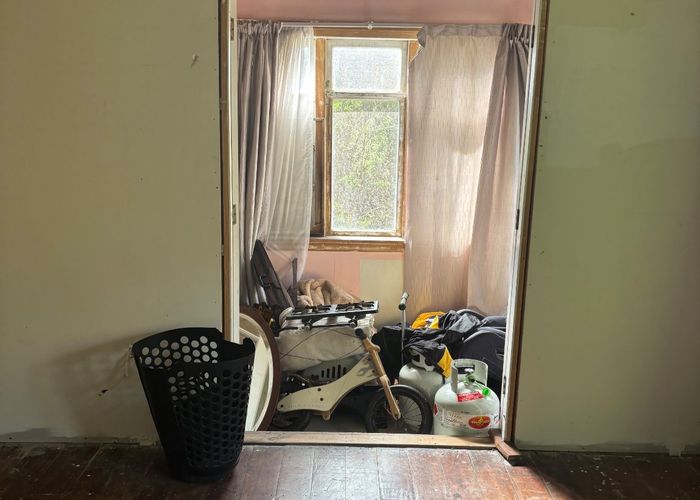  at 7 Fraser Street, Wainuiomata, Lower Hutt, Wellington