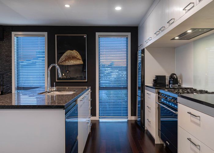  at 100B Lake Road, Northcote, Auckland