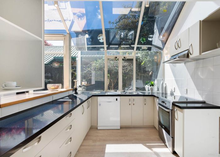  at 2/72 Prospect Terrace, Mount Eden, Auckland