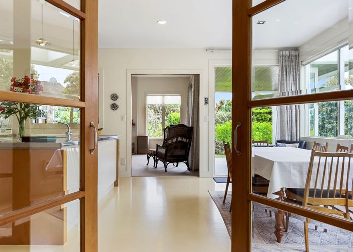  at 32 Woodside Road, Mount Eden, Auckland